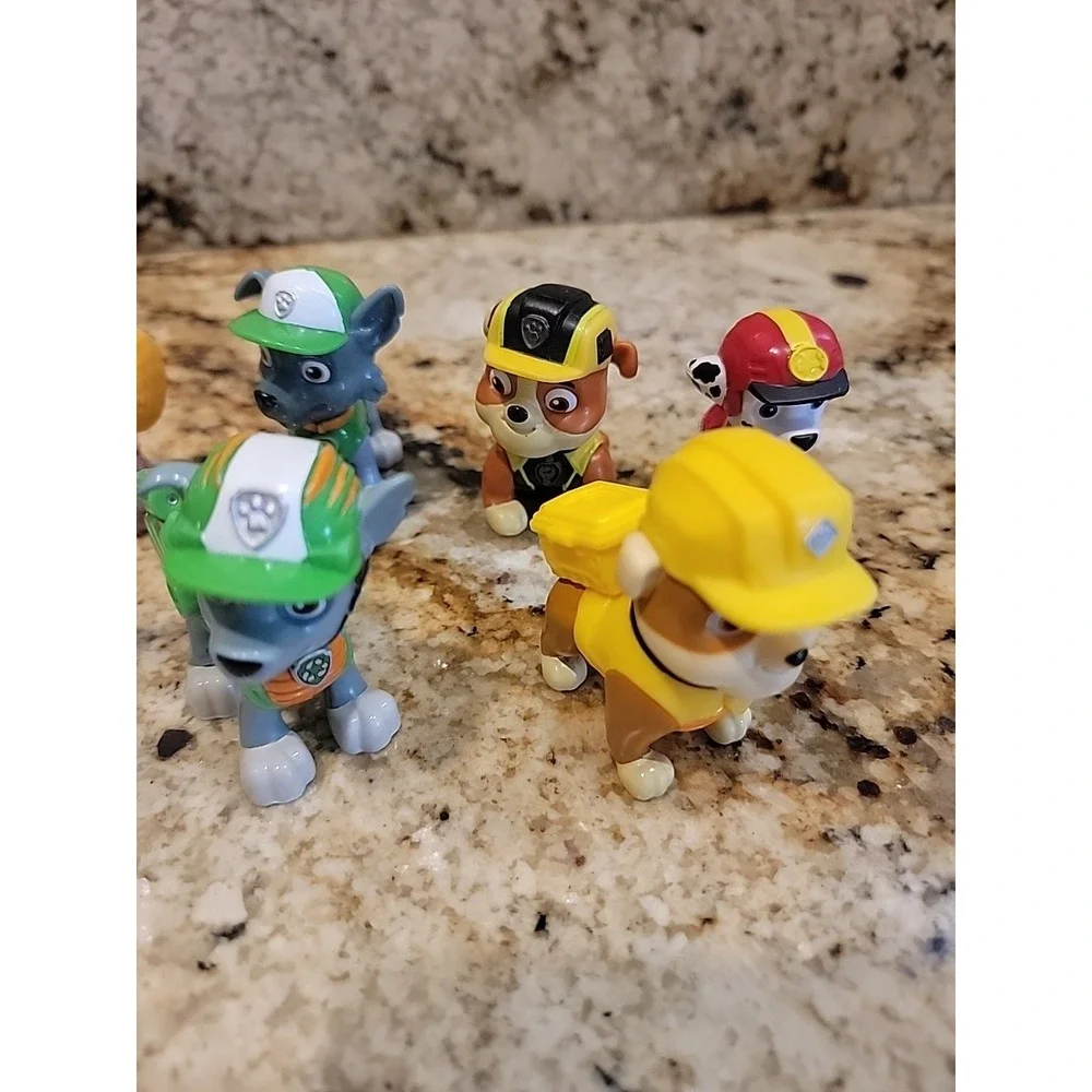 Paw Patrol Mini Action Figures Cake Toppers Mixed lot of 16